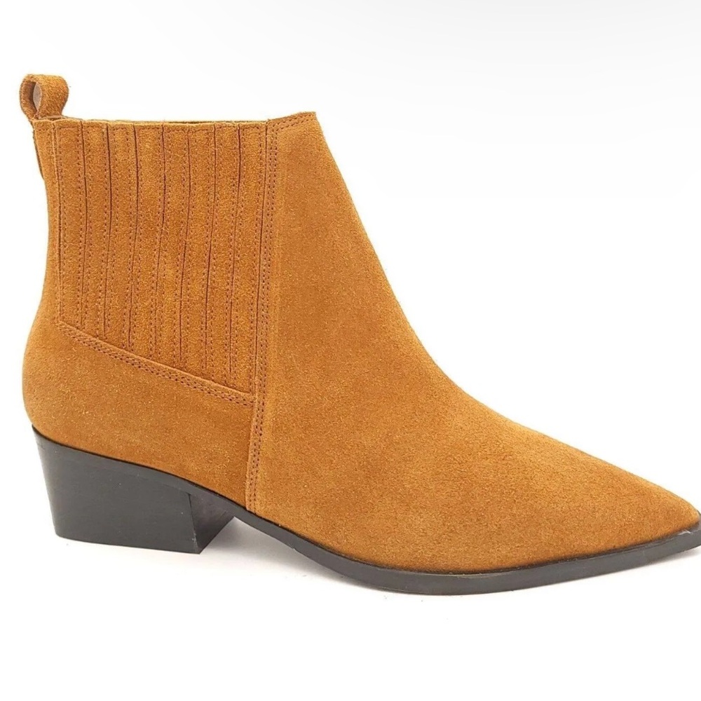 🌸MARC FISHER🌸 Yarita Western Style Boot Brown Suede Size: 6